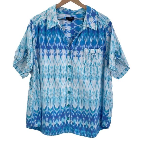Vintage Tops - Oversized Camp Shirt Short Sleeve Button Up Blue White Ikat Print | Small/Medium